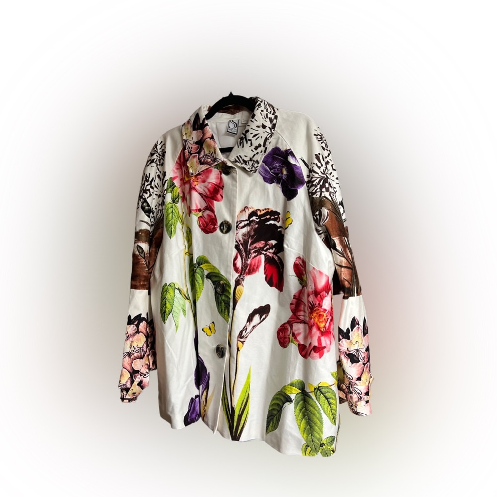 Floral Print Women's Jacket - White with Multicolor Blooms